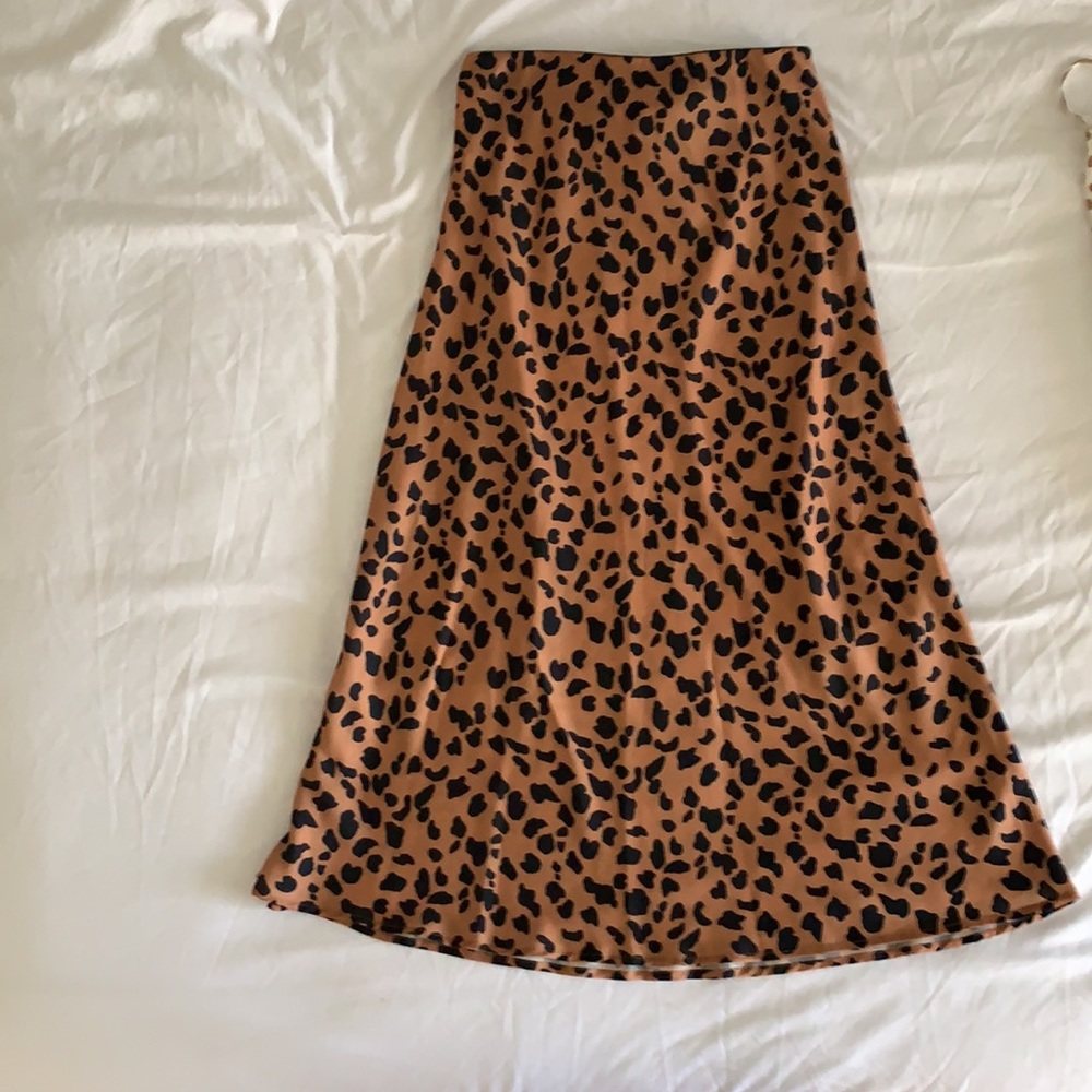 Urban Outfitters Cheetah Midi Skirt!